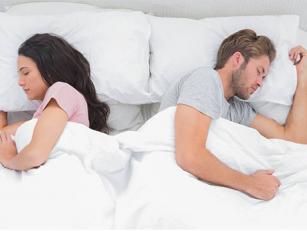 Зошто мажите и жените спијат различно?